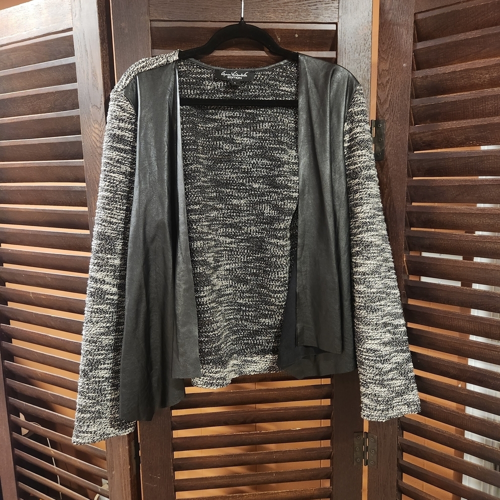 Gloria Vanderbilt Black and White Open Cardigan